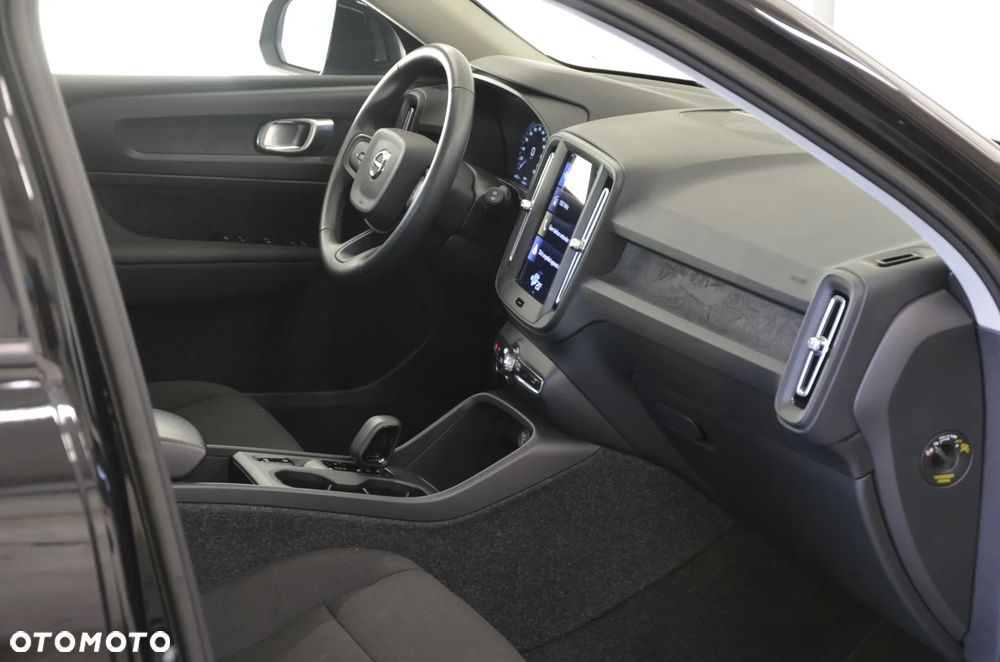 Volvo XC 40 - 23