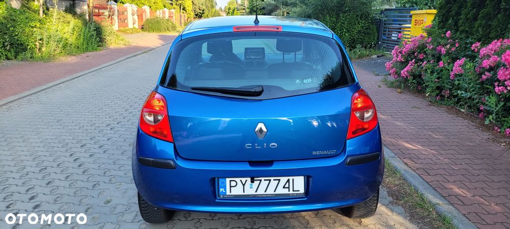 Renault Clio - 7