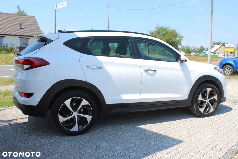 Hyundai Tucson blue 1.7 CRDi 2WD Intro Edition - 6