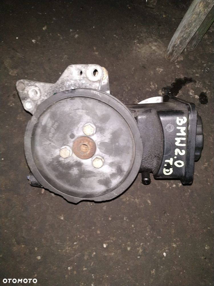 Pompa wspomagania BMW 2.0 Td - 1