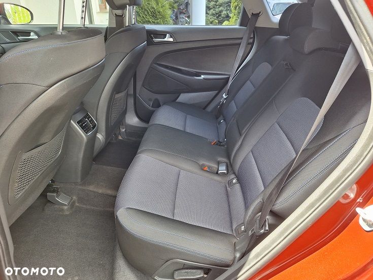 Hyundai Tucson blue 1.6 GDi 2WD Navi - 23