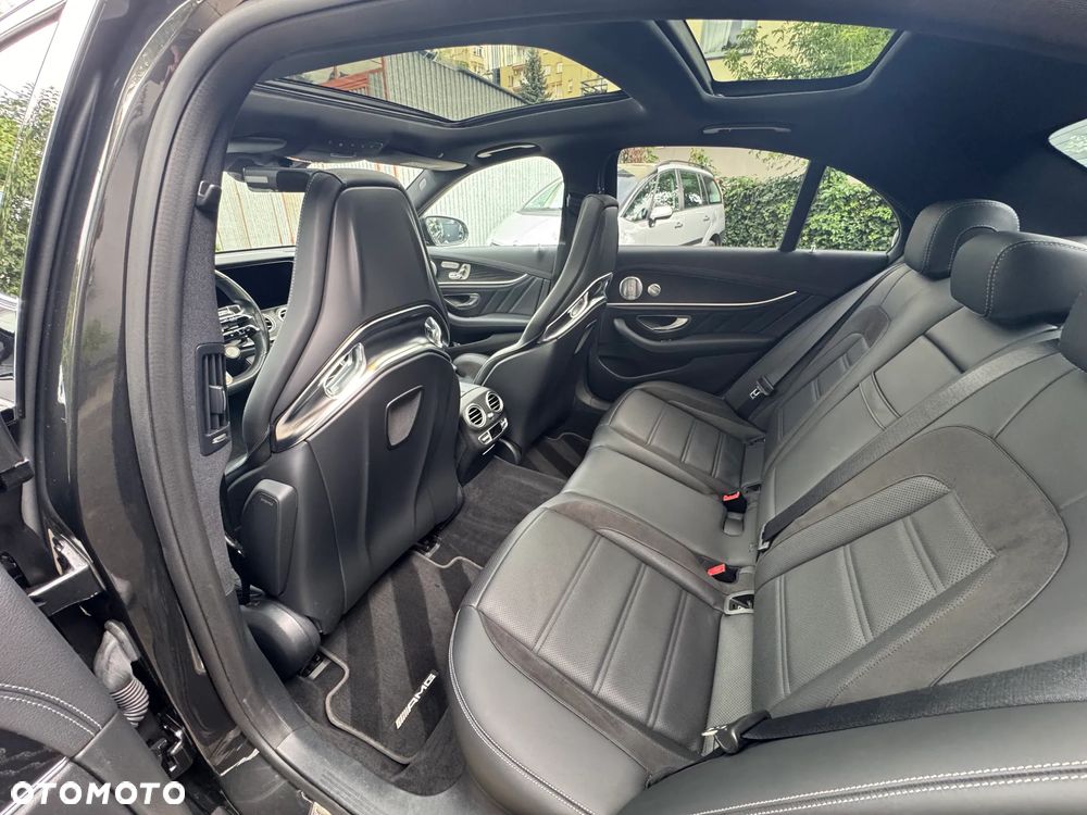 Mercedes-Benz Klasa E - 7