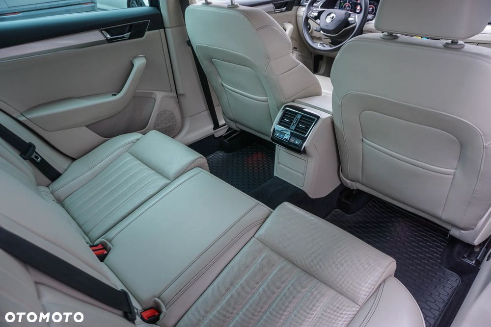 Skoda Superb 1.4 TSI Plug-In Hybrid L&K DSG - 35