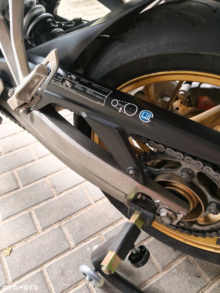 Honda CB - 15