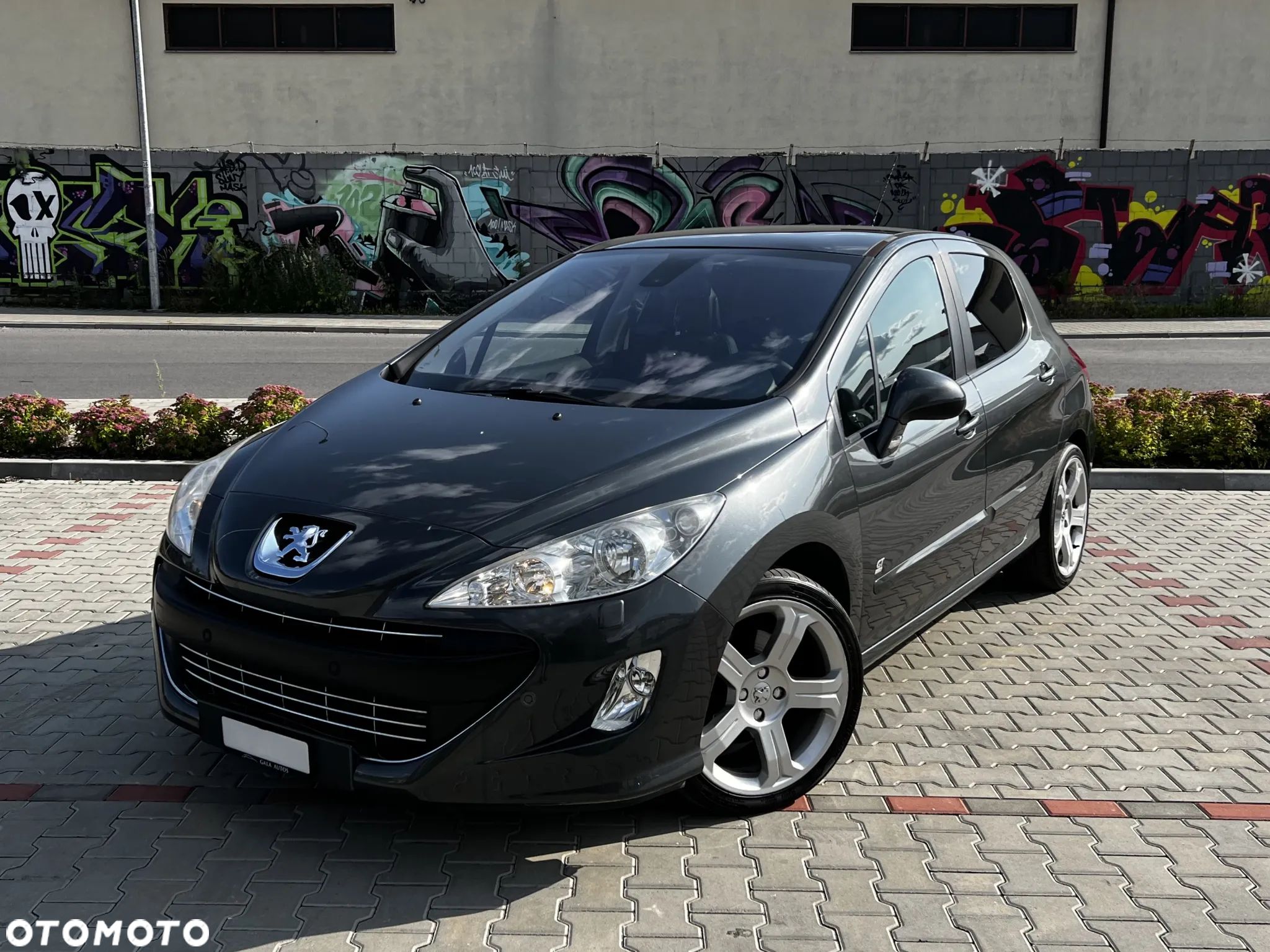 Peugeot 308 - 1