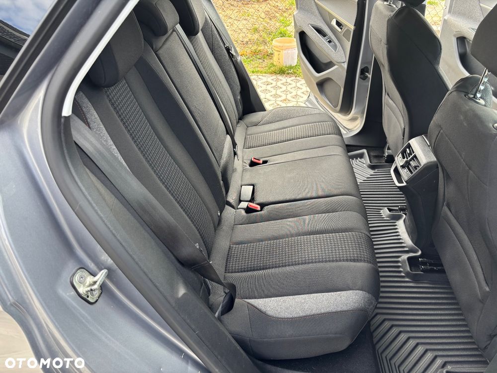 Peugeot 3008 BlueHDi 130 Stop & Start EAT8 GT - 22