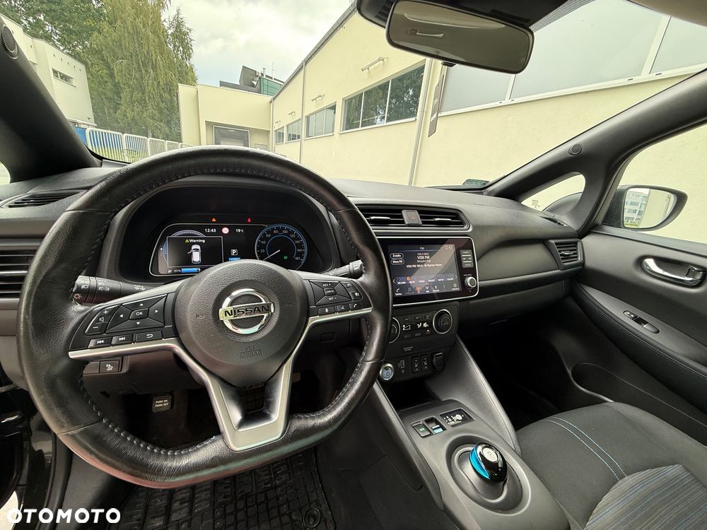 Nissan Leaf - 30