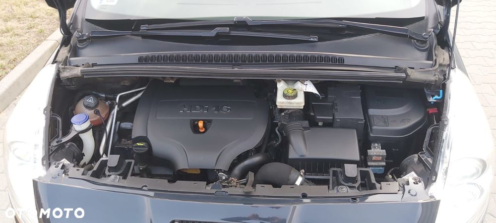 Peugeot 5008 2.0 HDi Active - 2