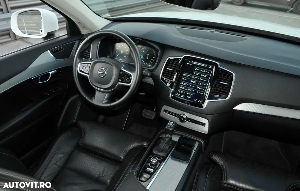 Volvo XC 90 - 7