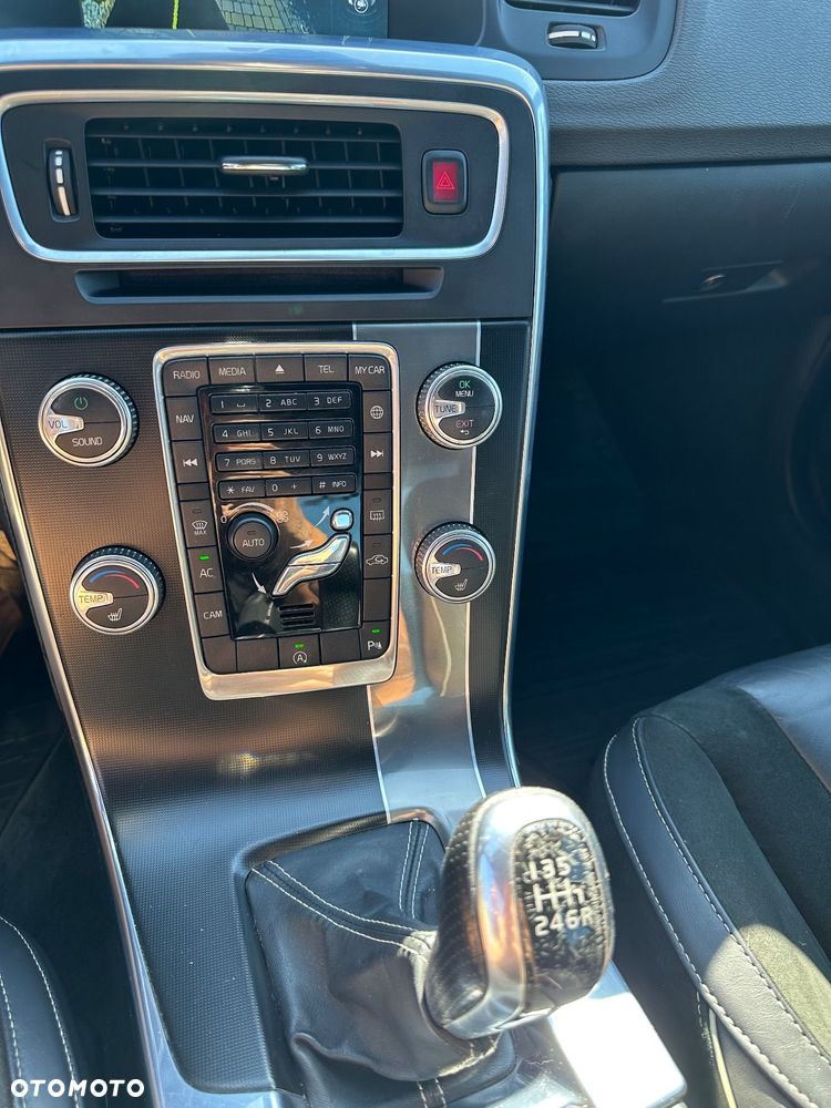 Volvo S60 D4 Drive-E R-Design Kinetic - 14