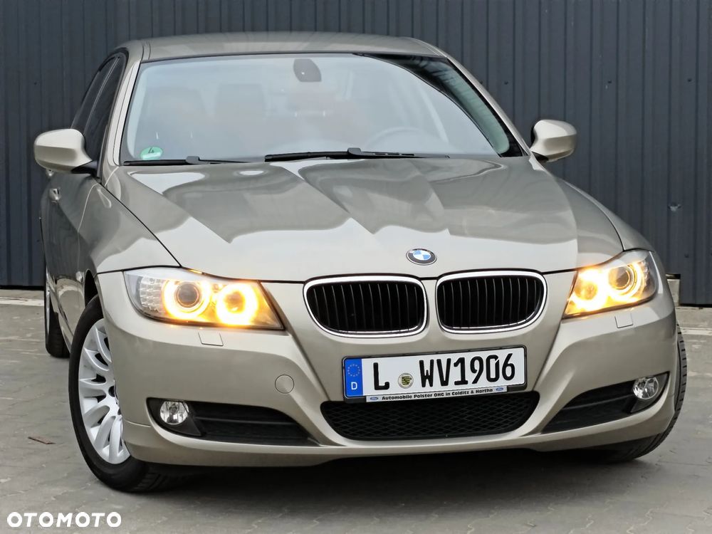 BMW Seria 3 318i Edition Exclusive - 11