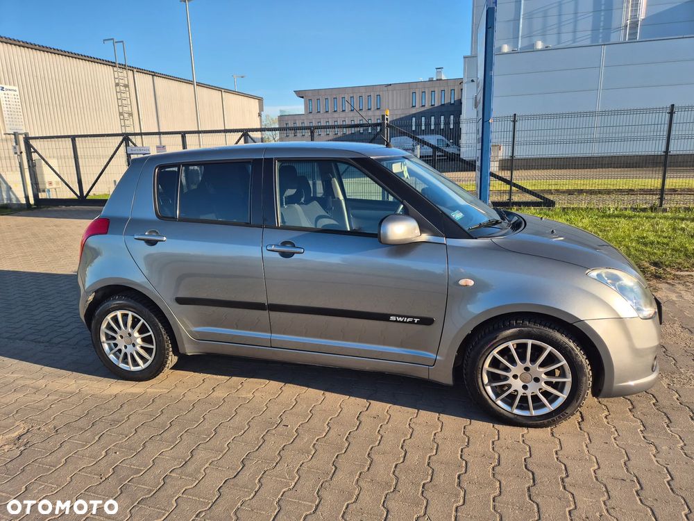 Suzuki Swift 1.3 JB Edition - 5