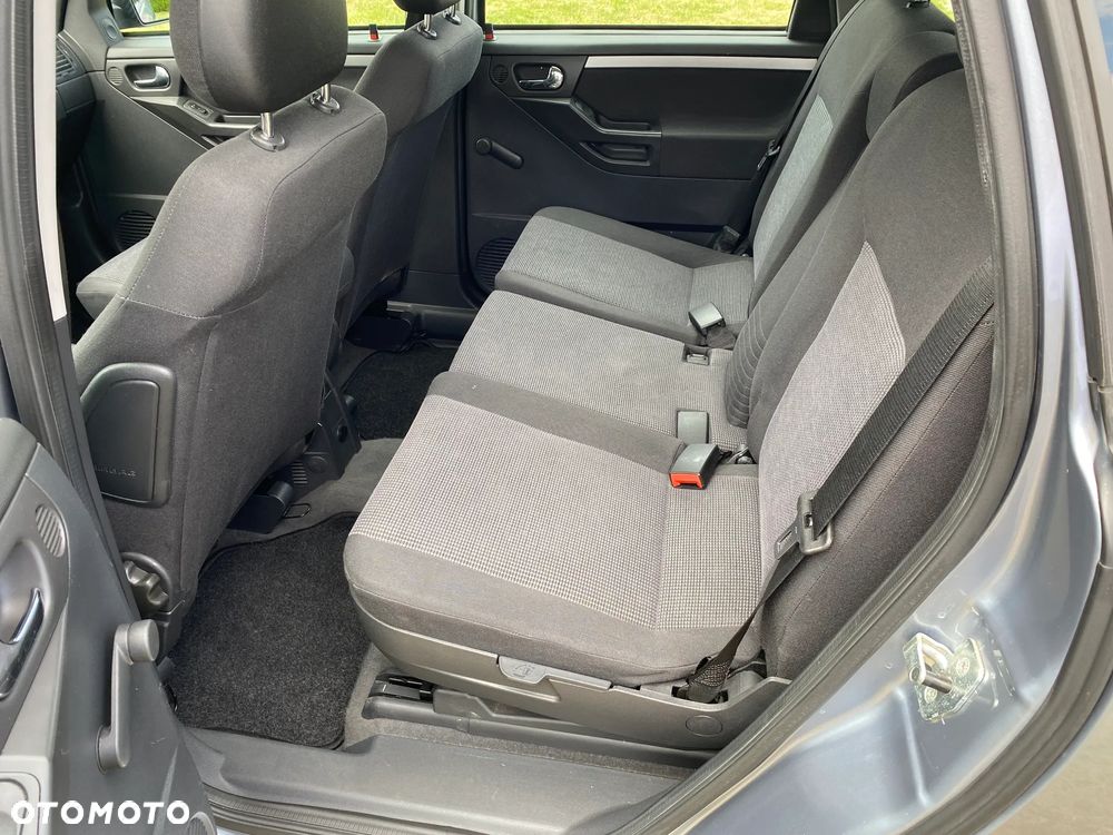 Opel Meriva 1.6 16V Essentia - 12