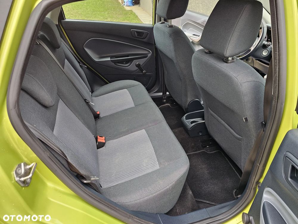 Ford Fiesta - 16