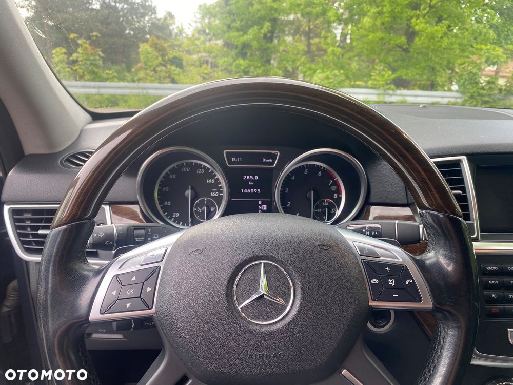 Mercedes-Benz ML 350 4MATIC (BlueEFFICIENCY) 7G-TRONIC - 7