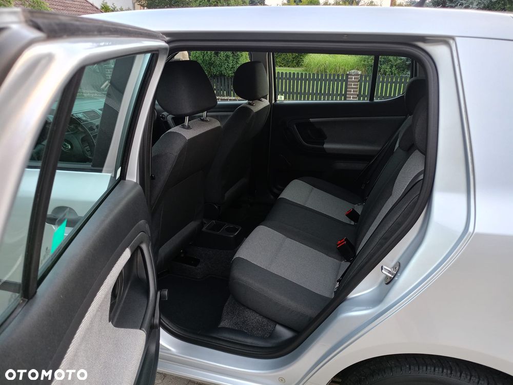 Skoda Fabia - 11