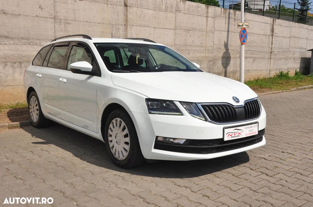 Skoda Octavia 1.6 TDI DSG Ambition - 3