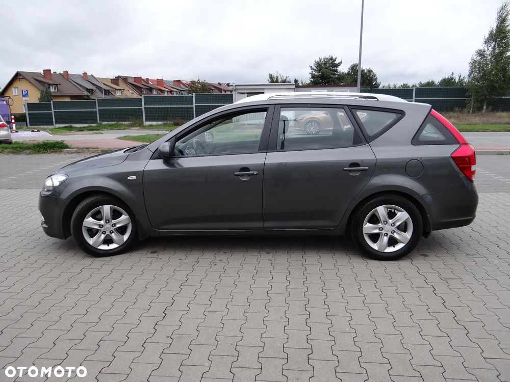 Kia Ceed - 3