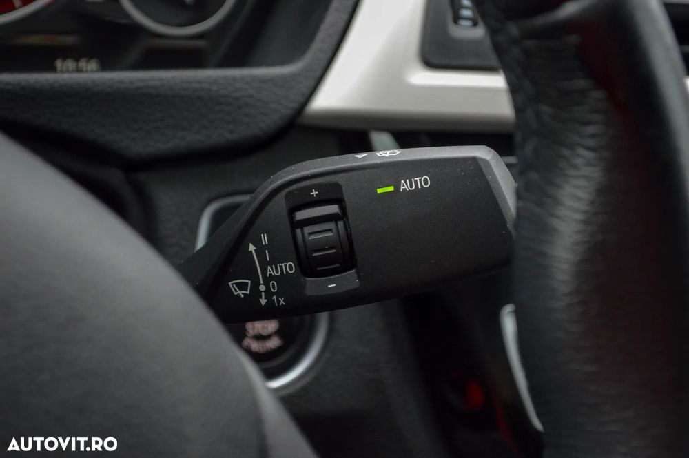 BMW Seria 3 320d Aut. Advantage - 11