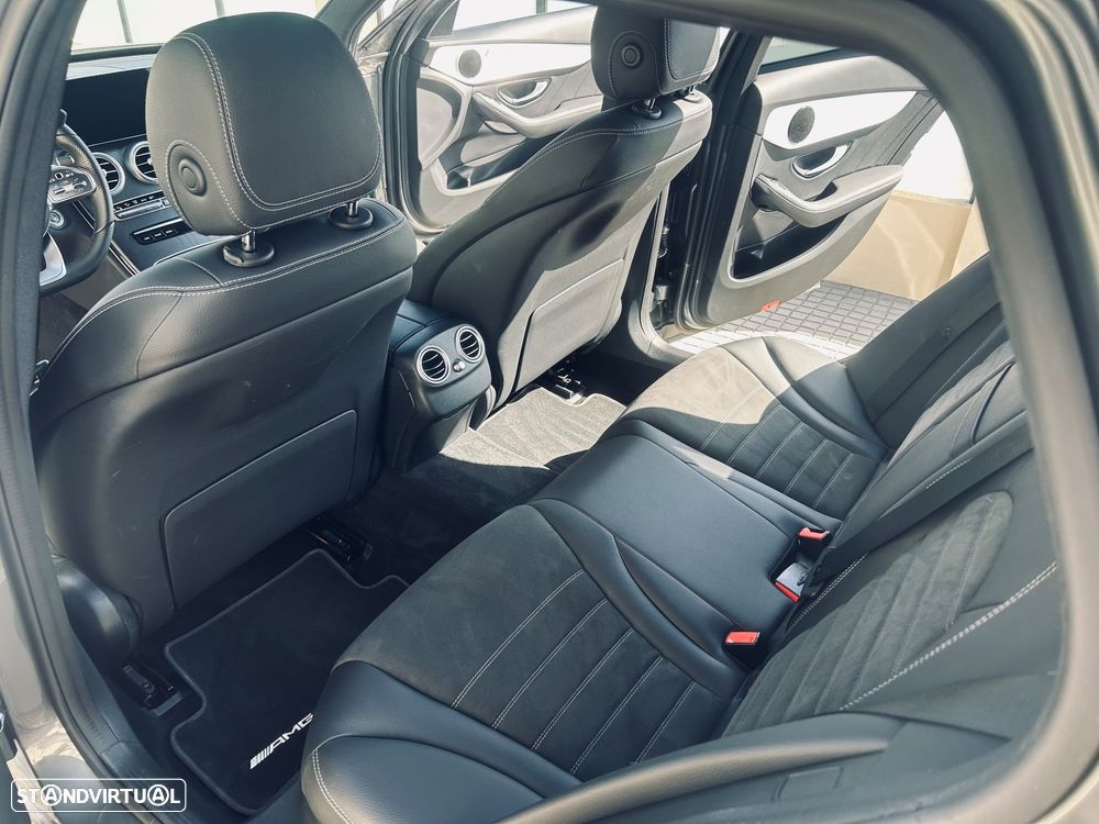 Mercedes-Benz C 300 e T 9G-TRONIC AMG Line — fotografia 13