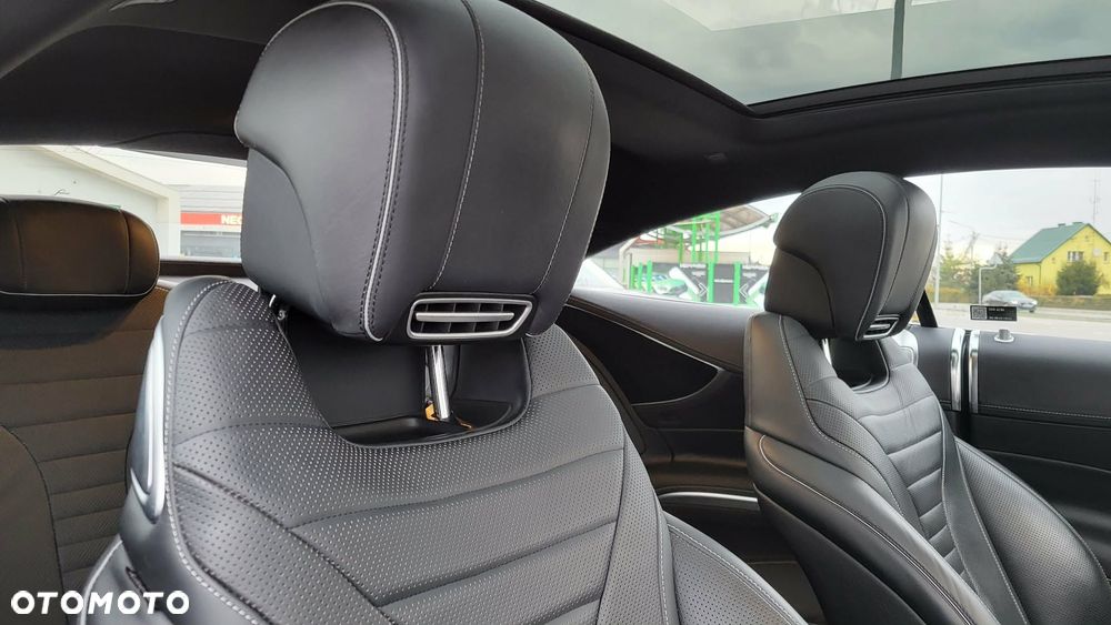 Mercedes-Benz Klasa S 560 - 31