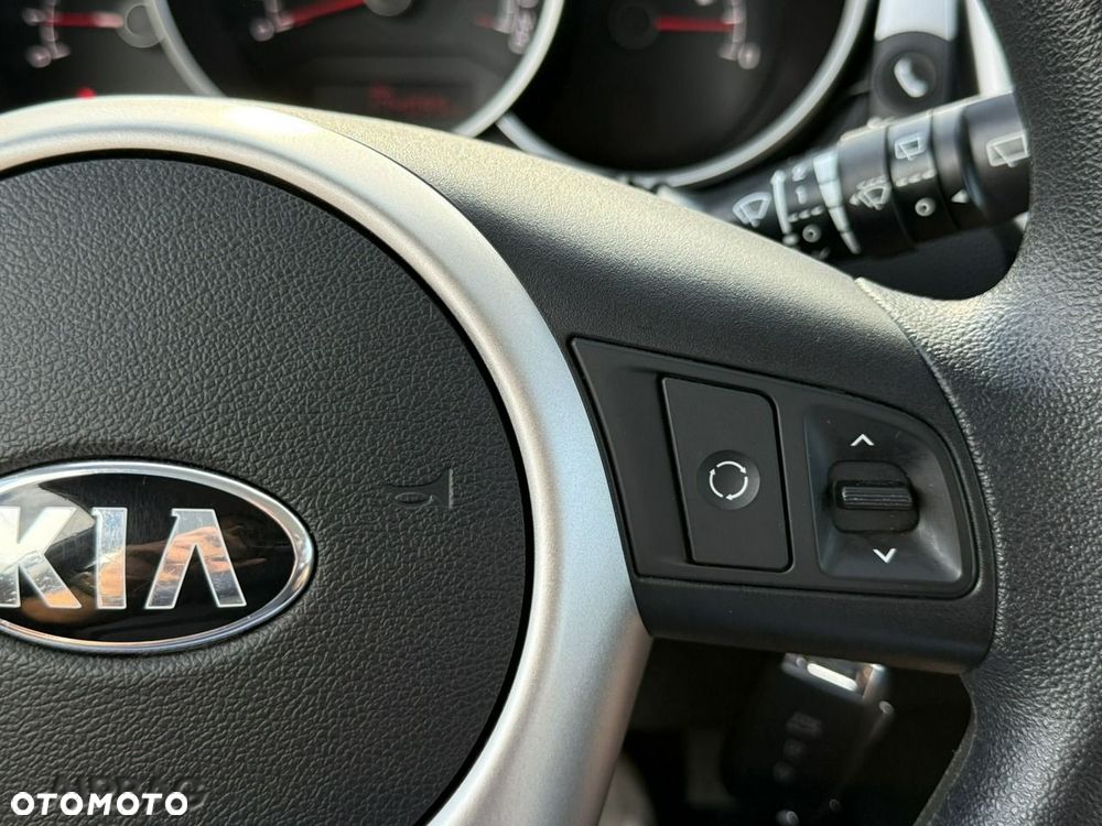 Kia Venga 1.4 CRDi M - 27