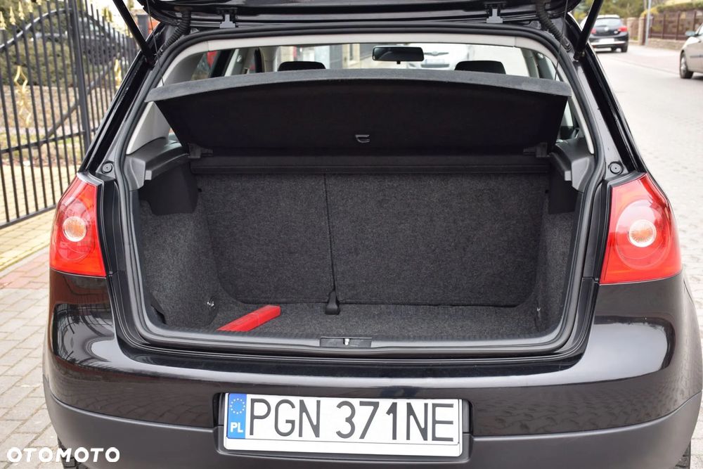 Volkswagen Golf 1.6 Goal - 18