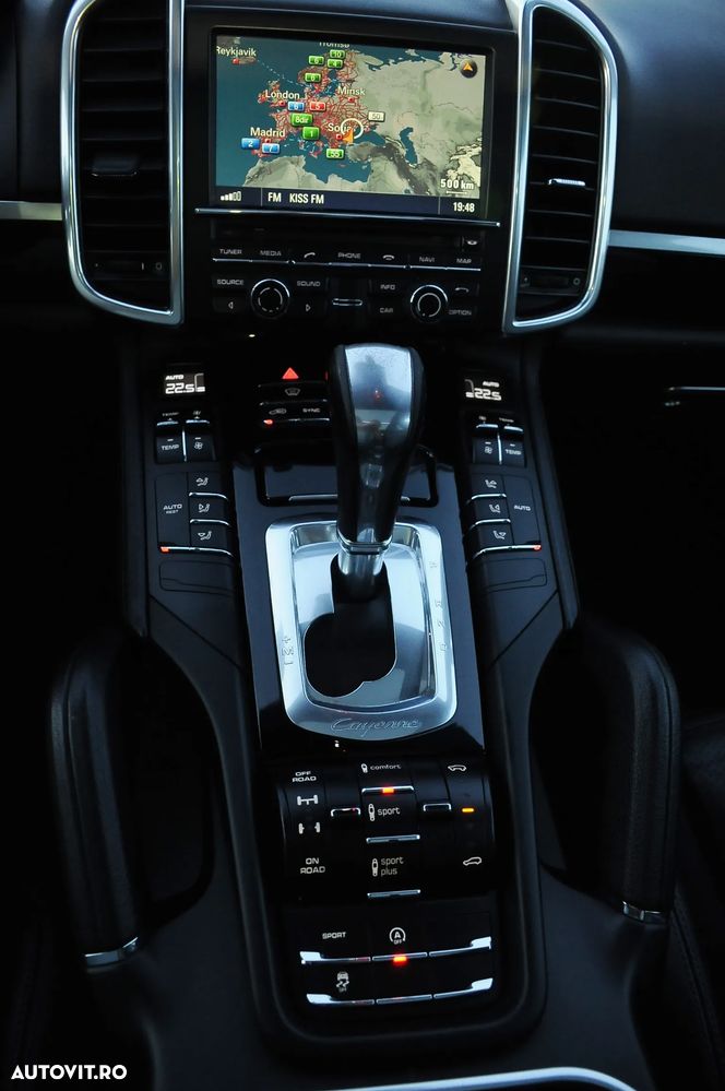 Porsche Cayenne 3.0TD TipTronic - 23