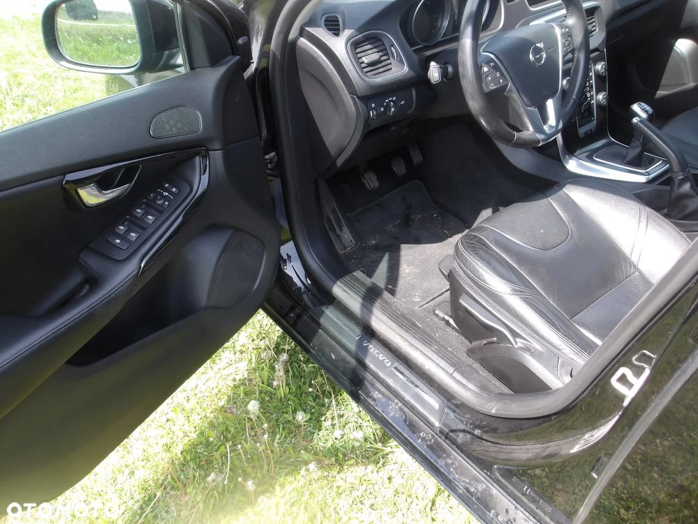 Volvo V40 D2 Summum - 6