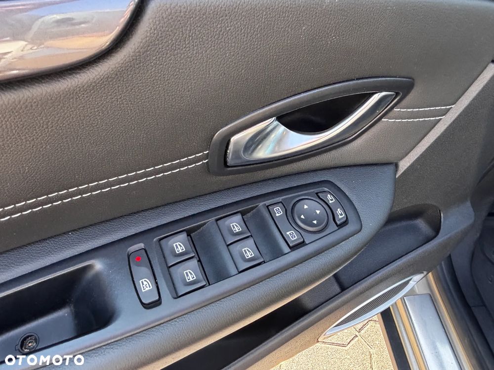 Renault Scenic Energy TCe 130 S&S Bose Edition - 13