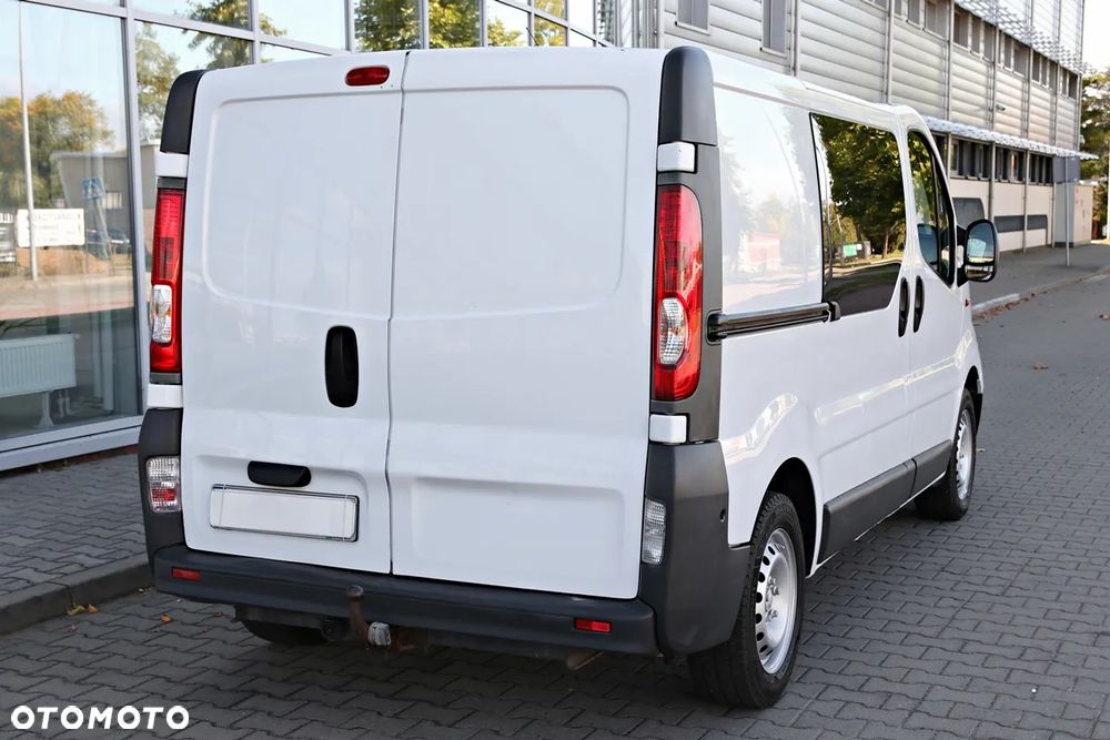 Opel VIVARO - 22