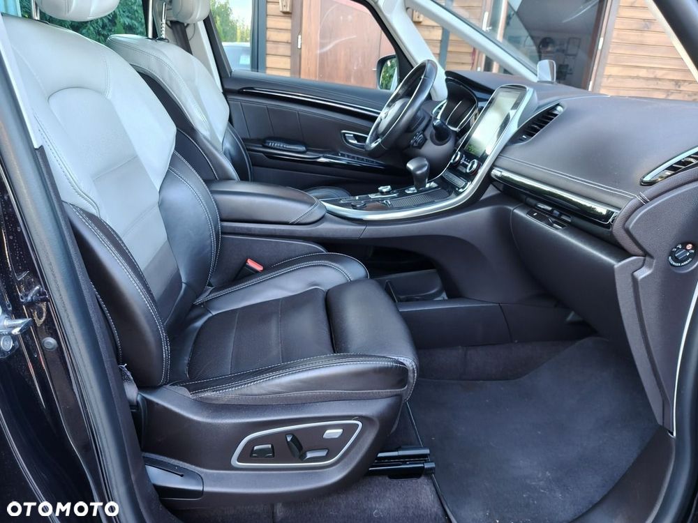 Renault Espace 1.6 dCi Energy Initiale Paris EDC - 22
