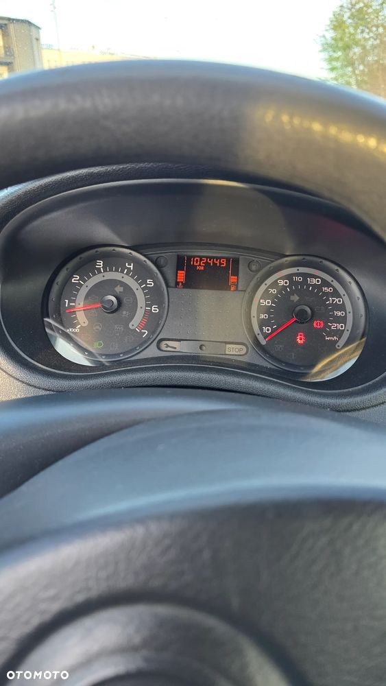 Renault Clio 1.4 16V Expression - 8