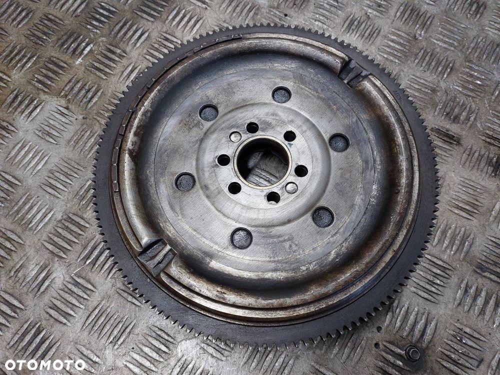 KOŁO DWUMASOWE AUDI A4 B5 1.8 20V - 3
