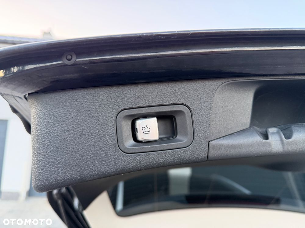 Mercedes-Benz Klasa C 250 (BlueTEC) d 7G-TRONIC Avantgarde - 9