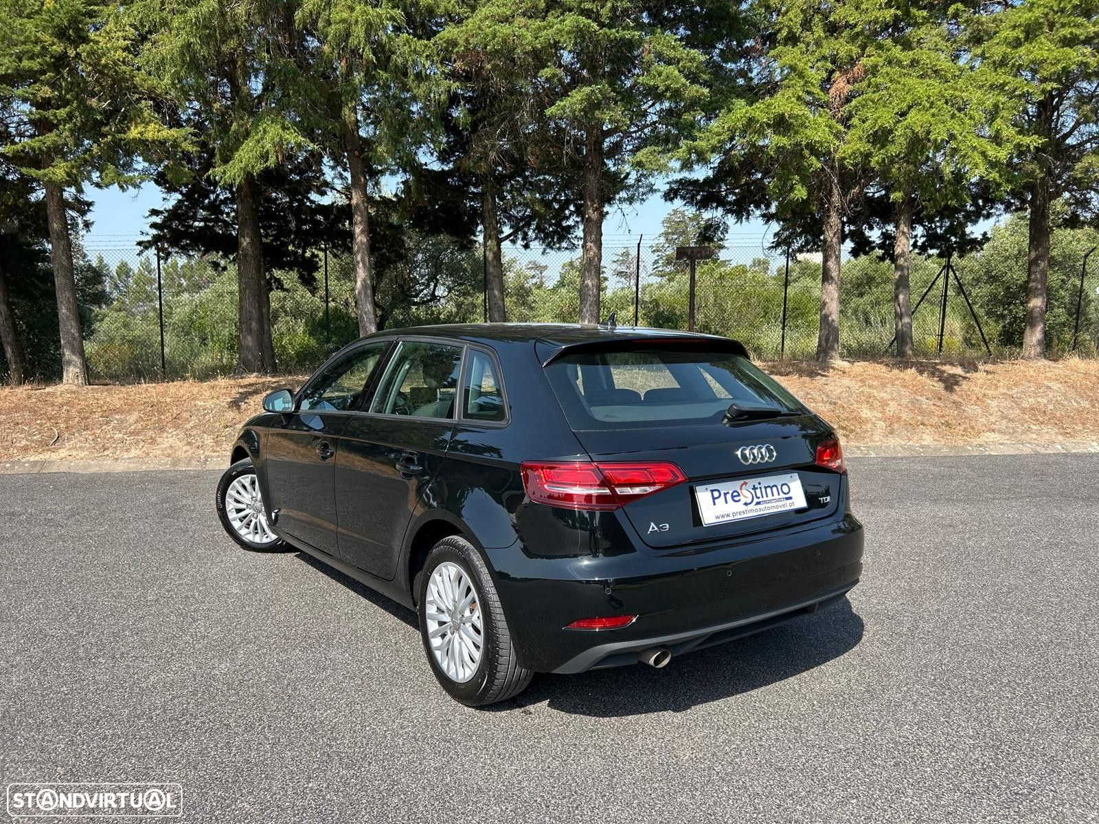 Audi A3 Sportback 1.6 TDI Attraction Ultra - 6