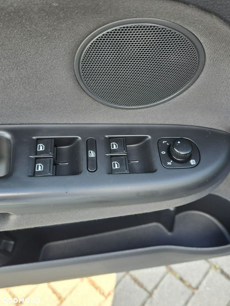 Volkswagen Golf Plus - 15