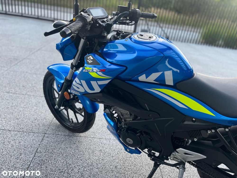 Suzuki GSX - 5