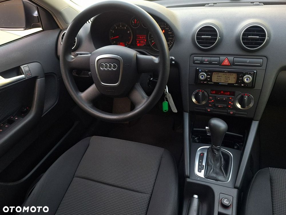 Audi A3 Sportback - 11