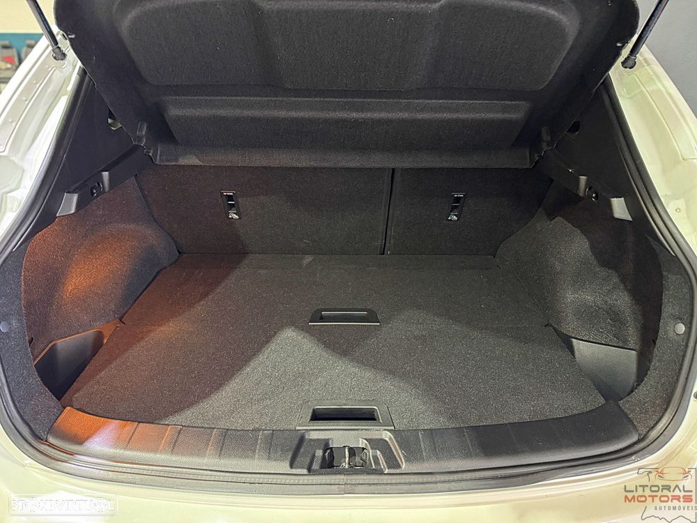Nissan Qashqai 1.2 DIG-T N-Connecta RS 18 Xtronic - 11