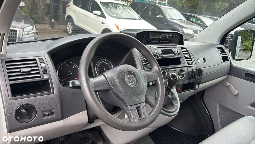Volkswagen Transporter T5 - 14