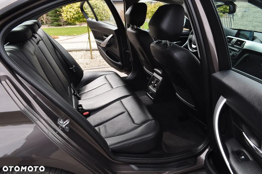 BMW Seria 3 320d - 7