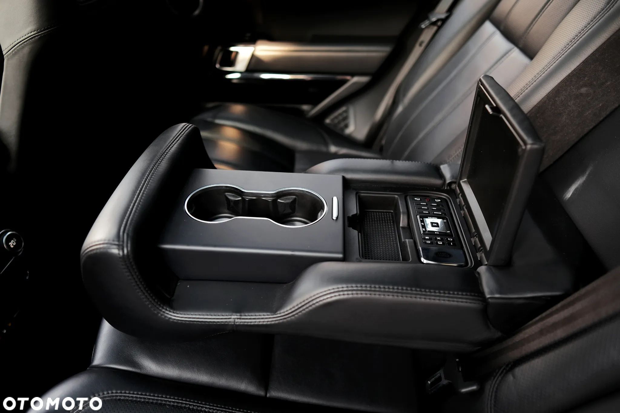 Land Rover Range Rover 4.4SD V8 AB Black - 33