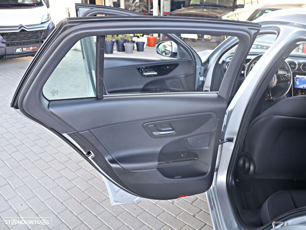Mercedes-Benz C 200 d Avantgarde - 35