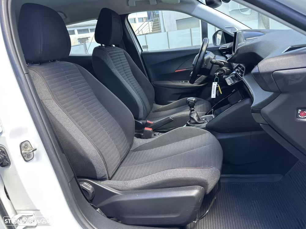 Peugeot 2008 1.5 BlueHDi Style - 43