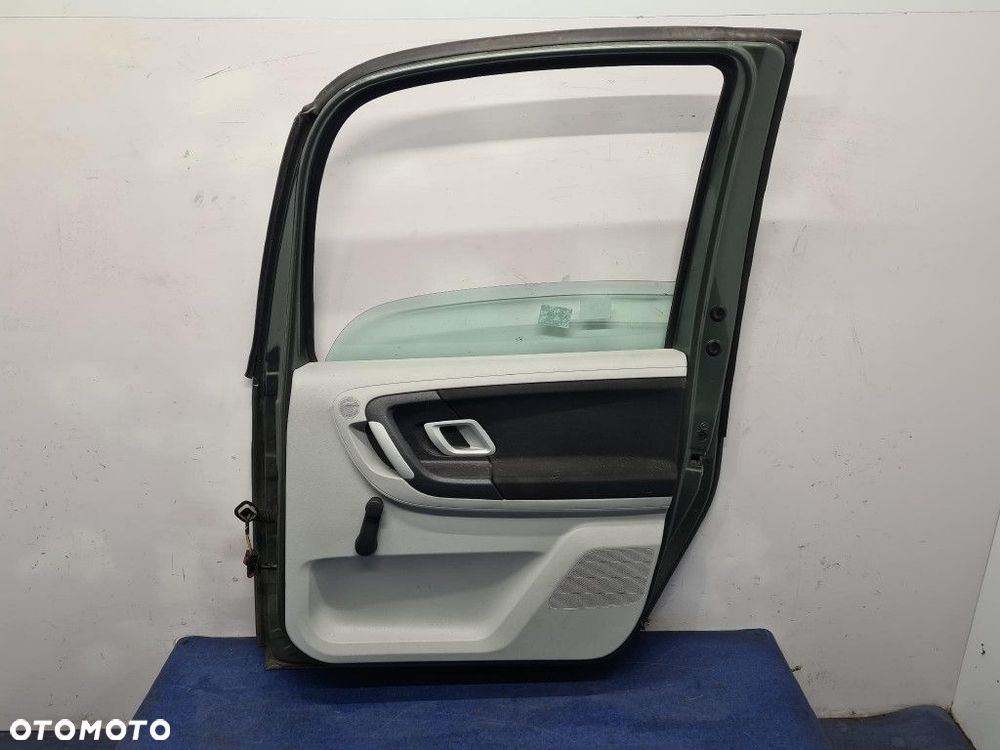 SKODA ROOMSTER DRZWI TYŁ PRAWE 9599 - 8