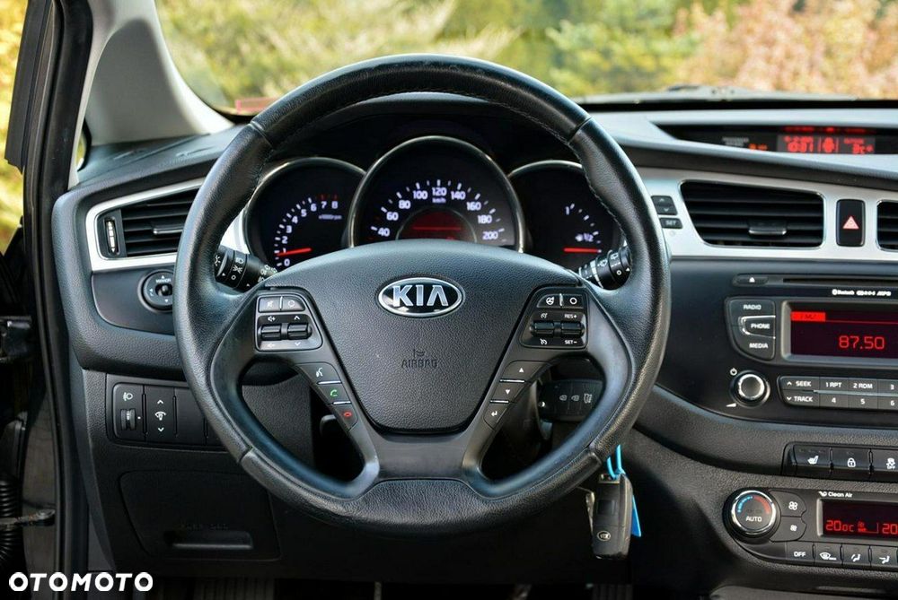 Kia Ceed 1.4 CVVT Spirit - 23