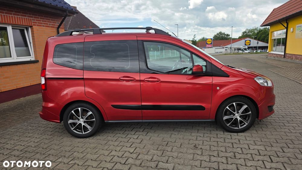 Ford Tourneo Courier - 5