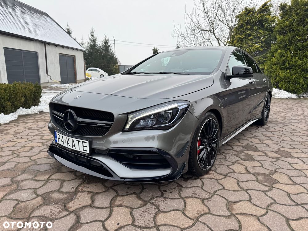 Mercedes-Benz CLA - 1