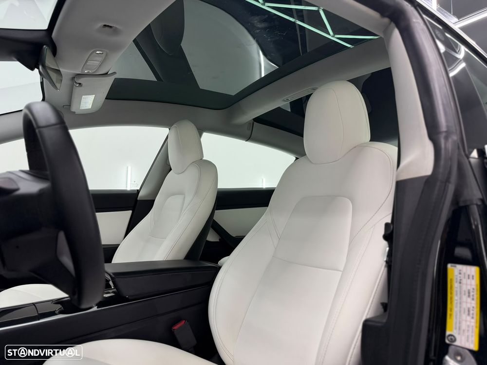 Tesla Model 3 Standard RWD Plus - 19